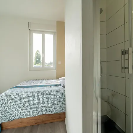 Maison 4 Ch, Ideal Deplacement Pro, Parking, Renove *